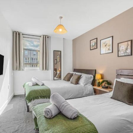 Oriental Suite 2 Bed 2 Bath Netflix And Free Parking, Games- Maihom Бирмингем Экстерьер фото