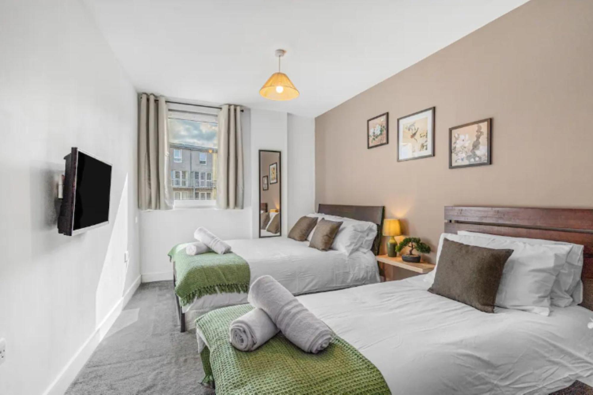 Oriental Suite 2 Bed 2 Bath Netflix And Free Parking, Games- Maihom Бирмингем Экстерьер фото